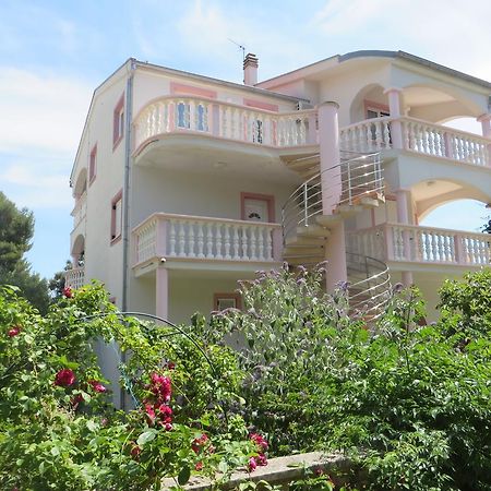 Gardenia Apartments Pakoštane Extérieur photo