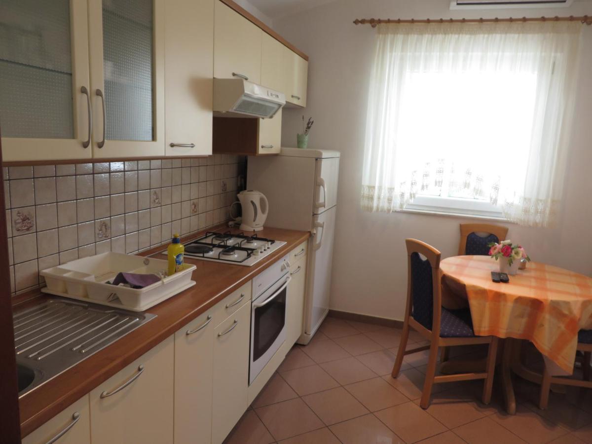 Gardenia Apartments Pakoštane Extérieur photo