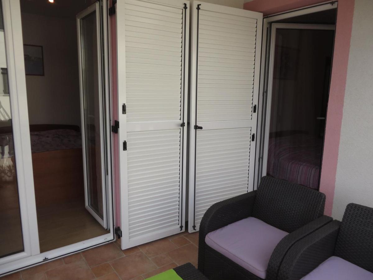 Gardenia Apartments Pakoštane Extérieur photo