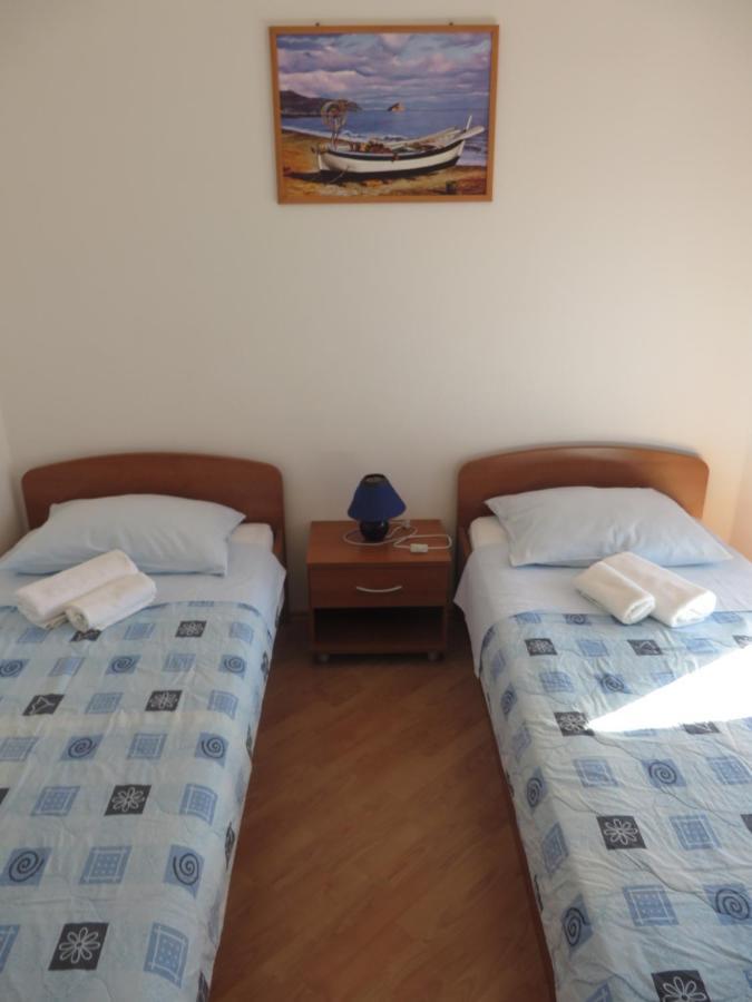 Gardenia Apartments Pakoštane Extérieur photo