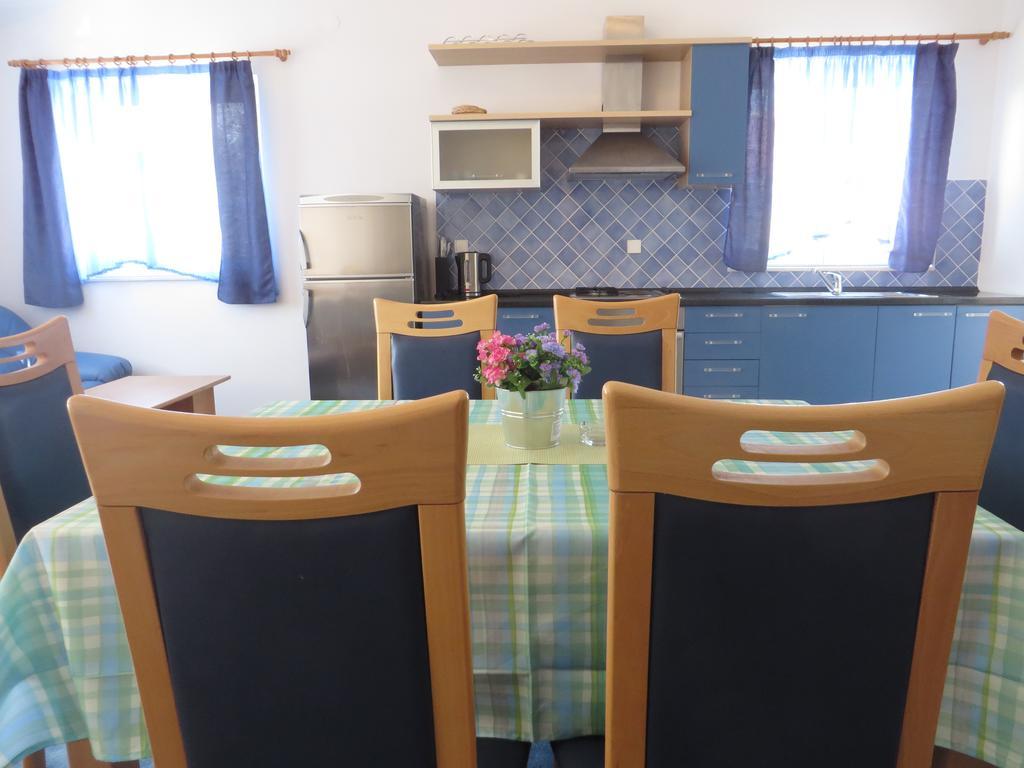 Gardenia Apartments Pakoštane Extérieur photo