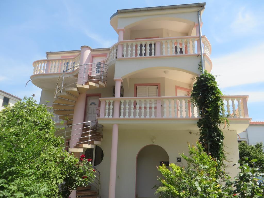 Gardenia Apartments Pakoštane Extérieur photo