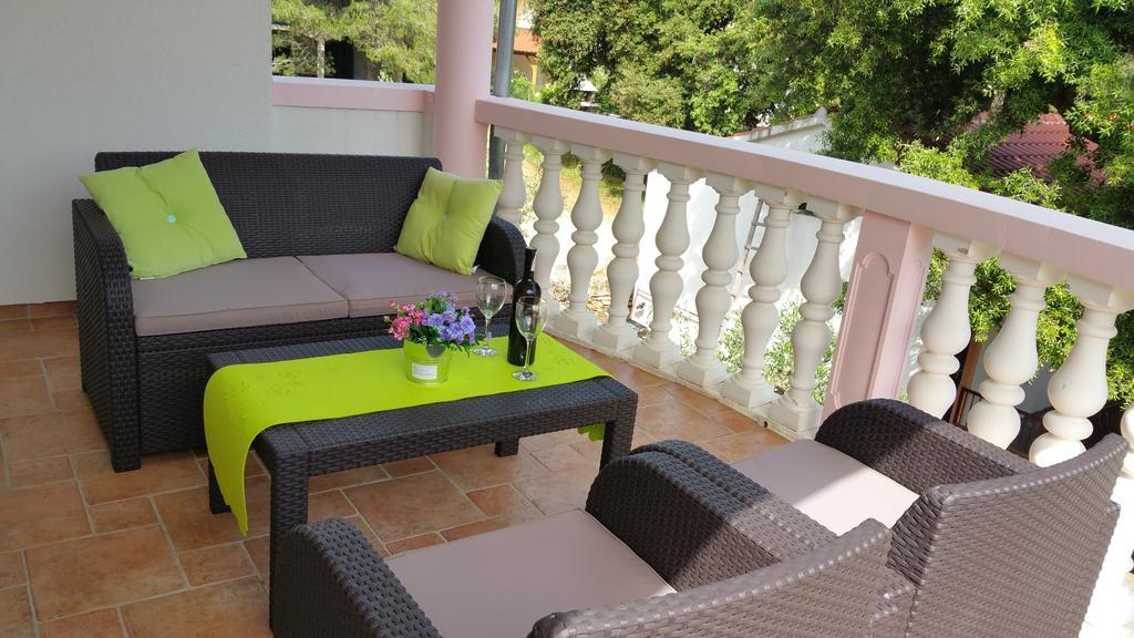 Gardenia Apartments Pakoštane Extérieur photo