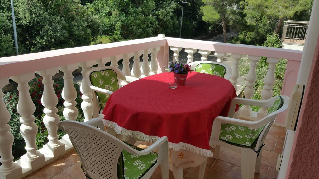 Gardenia Apartments Pakoštane Extérieur photo